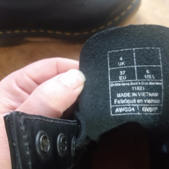 Dr. Martens 1460 Smooth Boots - Picture 5 of 8